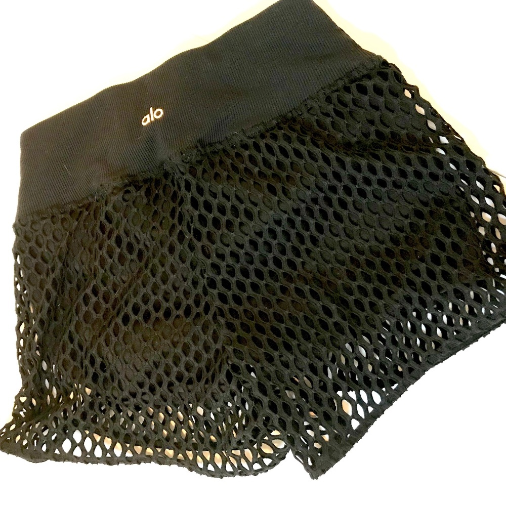 Alo Yoga Mesh Shorts (XS)